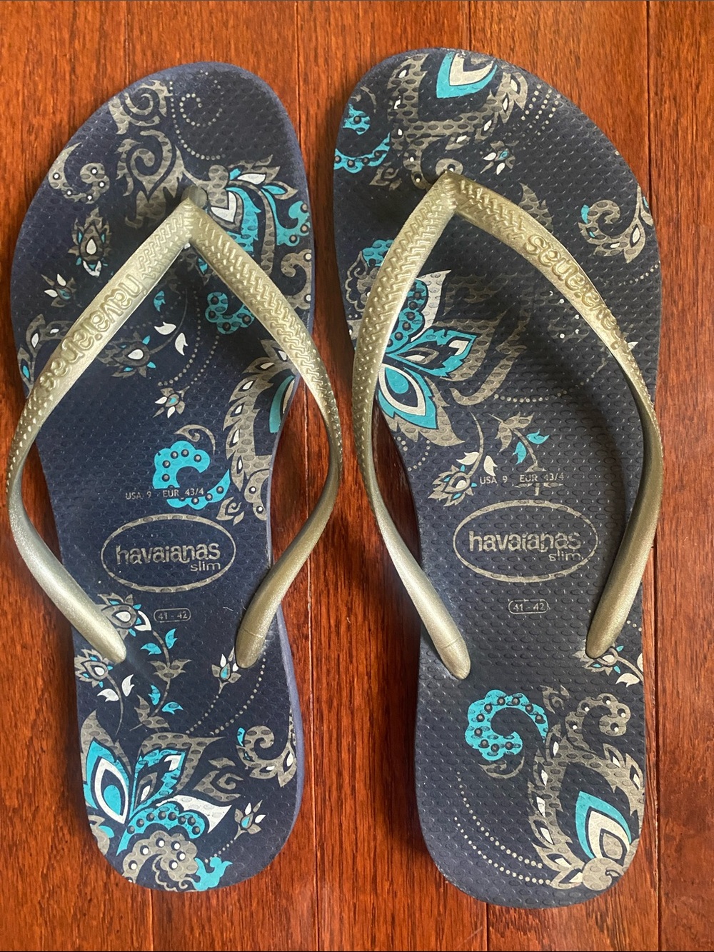 Havaianas Slim Flip Flops in Navy with Teal Paisley Design - Picture 3 of 8
